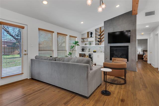 Building Photo - 1237 Airline Dr