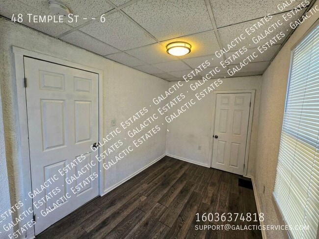 Building Photo - 48 Temple St