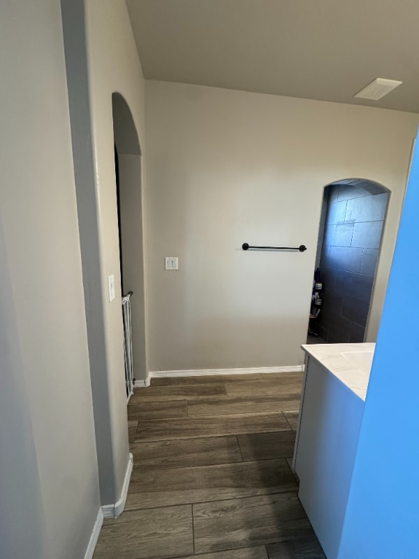 Building Photo - 704 Amatista Lp SE