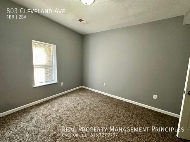 Building Photo - 803 Cleveland Ave.