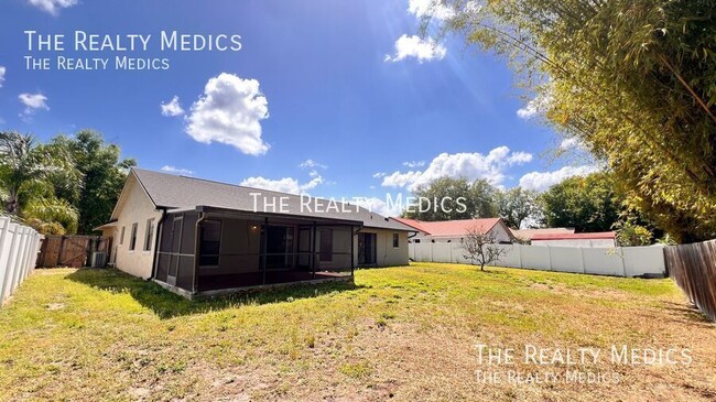 Building Photo - 10535 Abingdon Chase