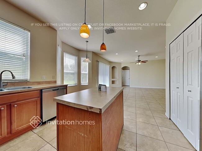 Building Photo - 9447 Wellstone Dr