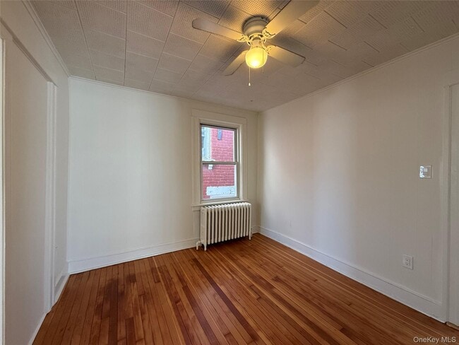 Building Photo - 40 N Clover St