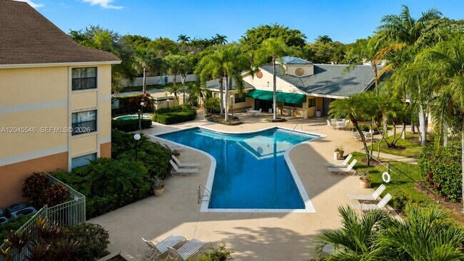 Building Photo - 9999 Summerbreeze Dr