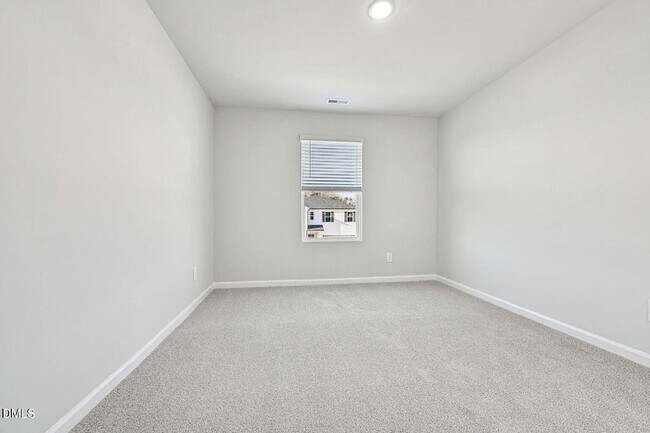 Building Photo - 744 Red River Dr