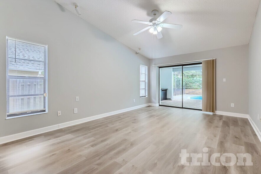 Building Photo - 1736 Pine Creek Ct