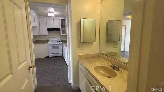 Building Photo - 2239 Parkside Ave