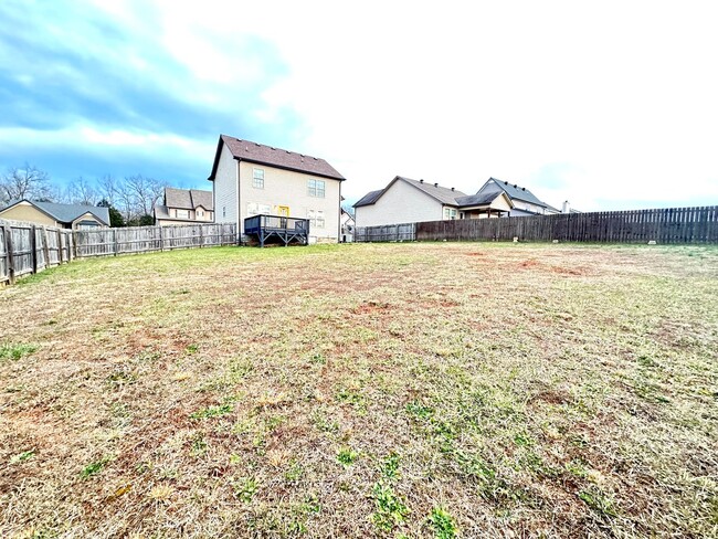 Building Photo - 1192 Meachem Dr