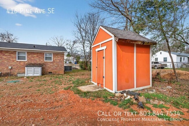 Building Photo - 416 Pine Ave SE