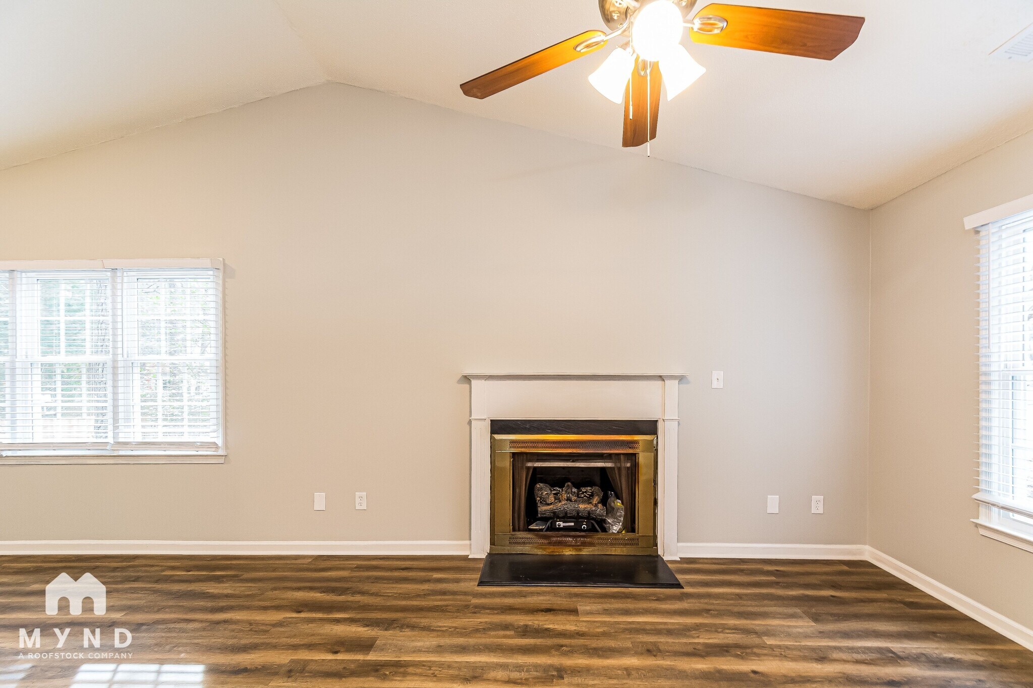 Building Photo - 409 Crosspine Dr