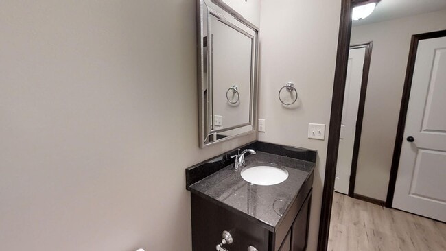 Building Photo - 8726 E Harry St