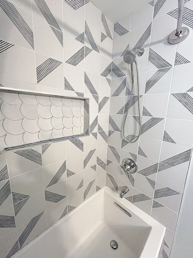 Building Photo - 3012 Avenue O 1/2