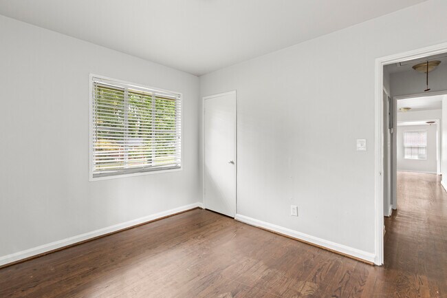 Building Photo - 2788 Lancaster Dr