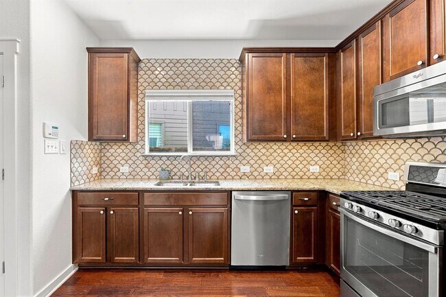 Building Photo - 2101 Rivers Edge Way