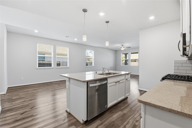 Building Photo - 18508 Meadow Point Ln