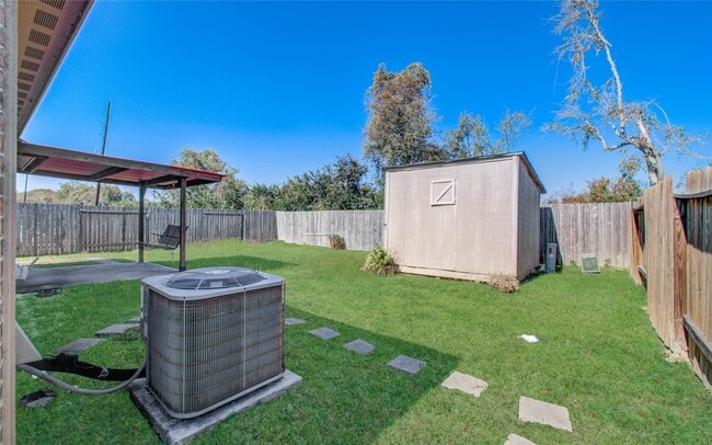 Building Photo - 1315 Diamond Drape Dr