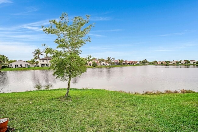 Building Photo - 2042 NW 184th Way