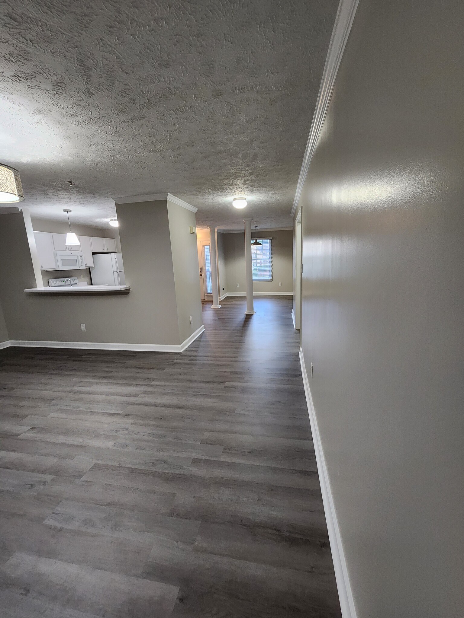 Building Photo - 330 Bubble Creek Ct