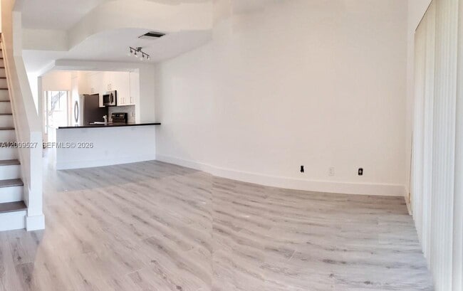 Building Photo - 16691 Hemingway Dr