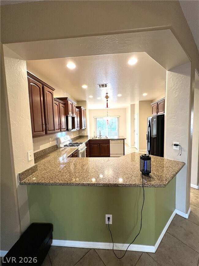 Building Photo - 4205 Gliding Gulls Ave