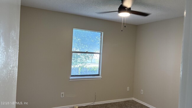 Building Photo - 11467 Fort Caroline Lakes Dr N