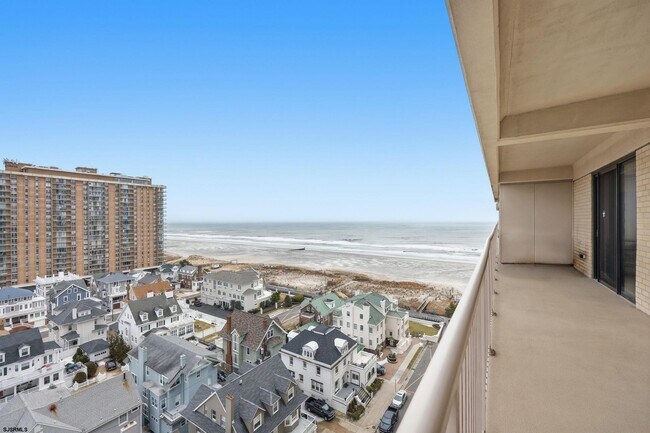 Building Photo - 5000 Boardwalk