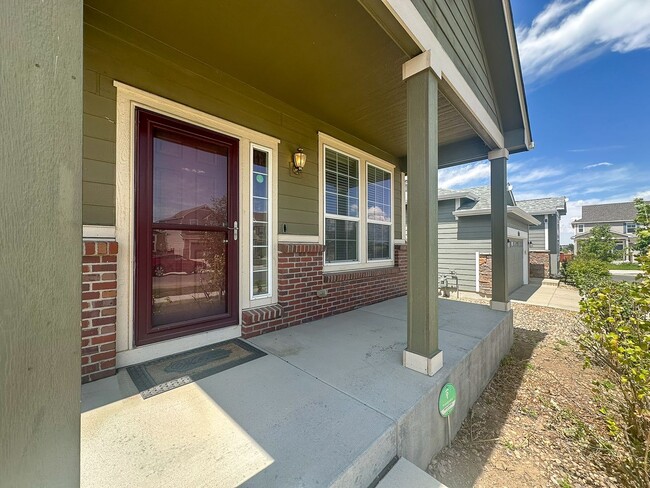 Building Photo - 4bd house in a heart of Dove Village!