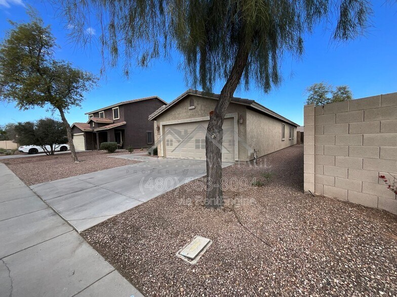 Building Photo - 25654 W Satellite Ln