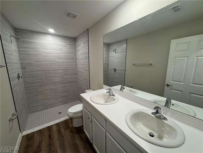 Building Photo - 232 NW 15th Ave