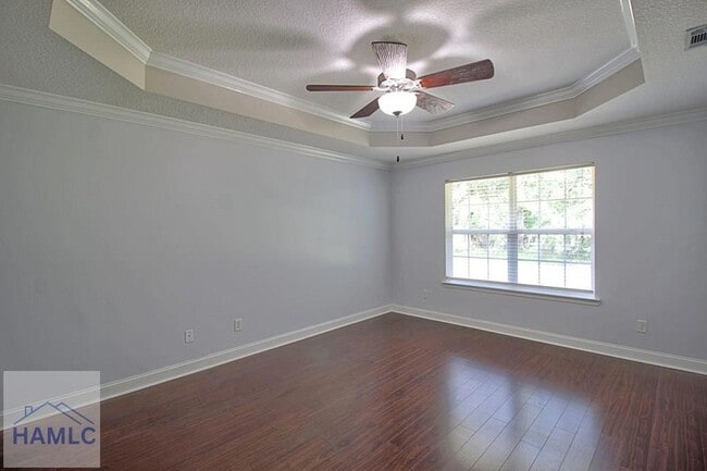 Building Photo - 720 Highgrove Ct