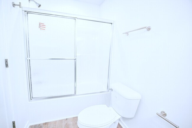 Building Photo - 1241 Gillespie Ln