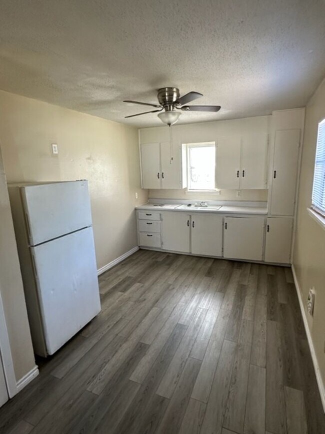 Building Photo - 2217 Lowden St