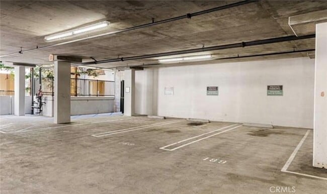 Building Photo - 2257 Watermarke Pl