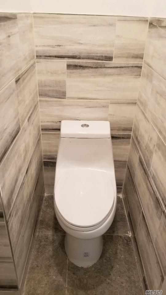 Building Photo - 114-40 Rockaway Blvd