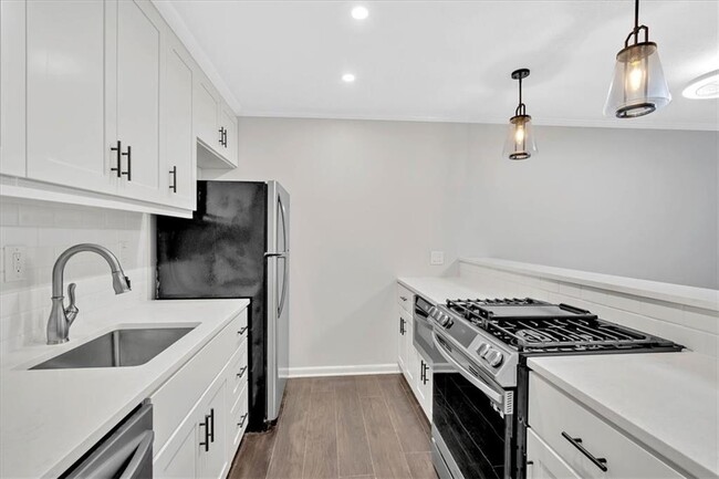 Building Photo - 202 Park Ridge Cir