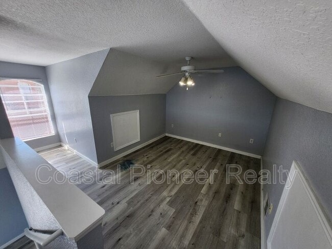 Building Photo - 9232 Lake Chase Island Way
