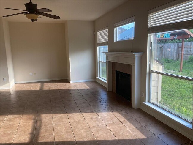 Building Photo - 15411 Redbud Dale Ct