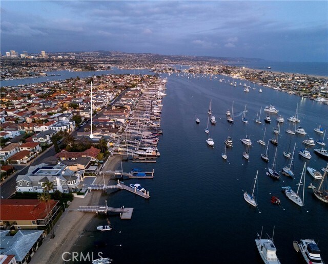 Building Photo - 517 Via Lido Soud