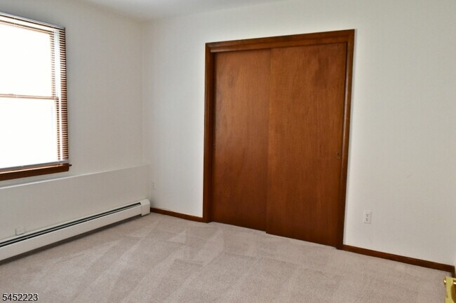 Building Photo - 28 Elmhurst St