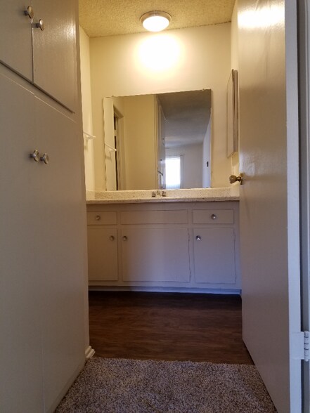 Building Photo - 10640 Colima Rd