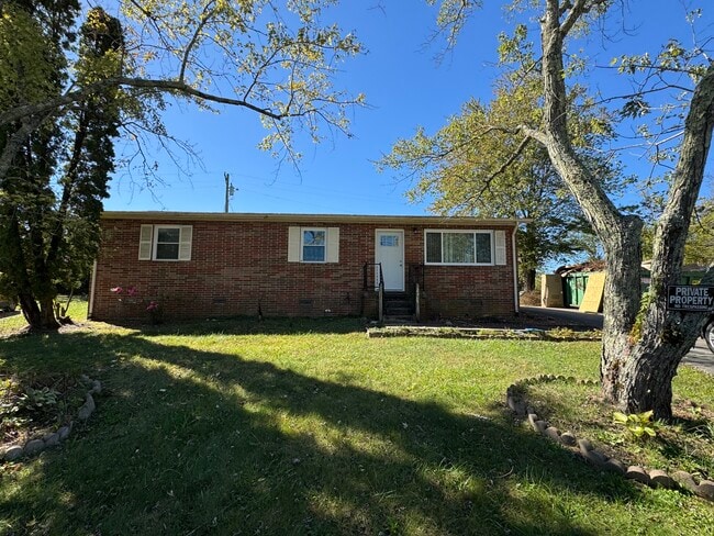 Building Photo - 1238 Pleasant View Dr