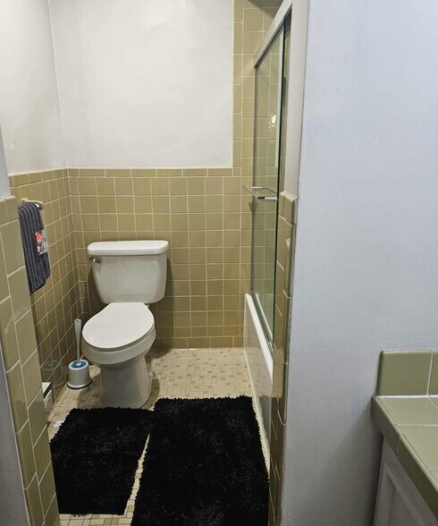 Building Photo - 170 Archway Dr