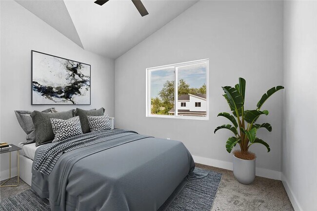 Building Photo - 718 Sun Meadows Loop