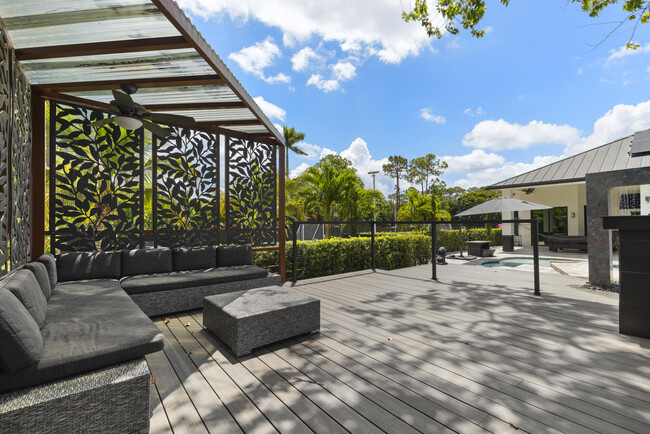 Building Photo - 13803 Citrus Grove Blvd