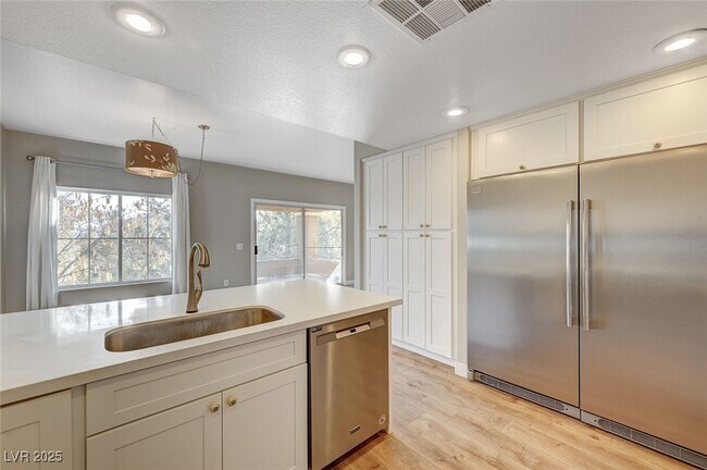 Building Photo - 11835 Portina Dr