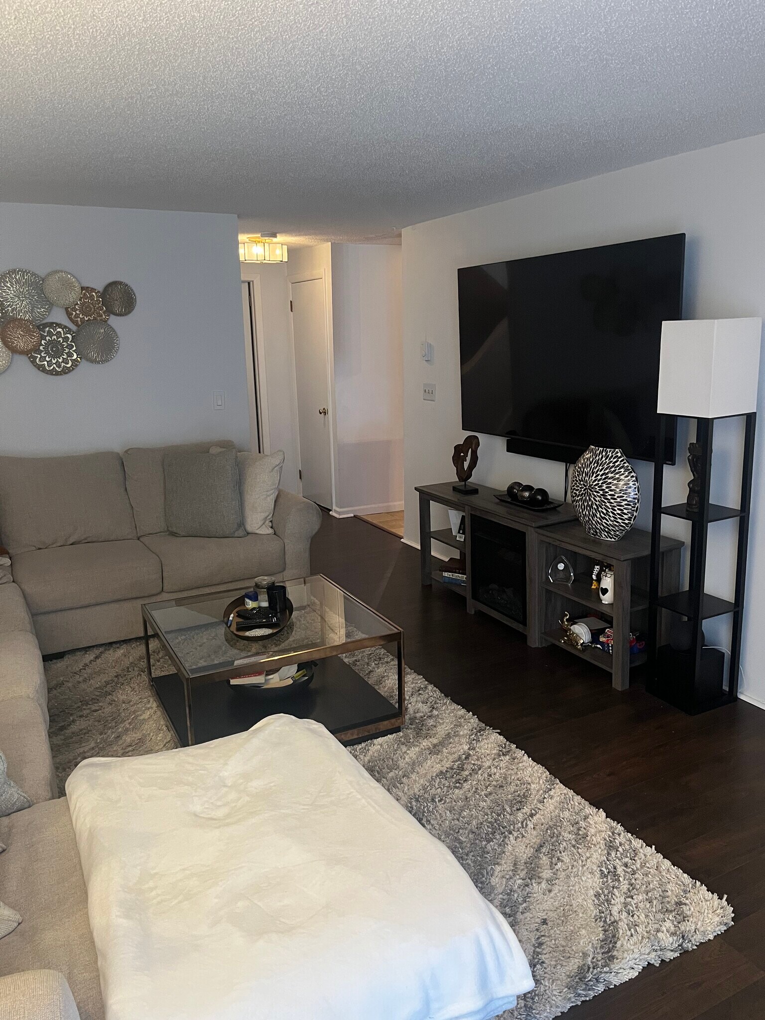 Livingroom - 23 Horizon Hill Rd