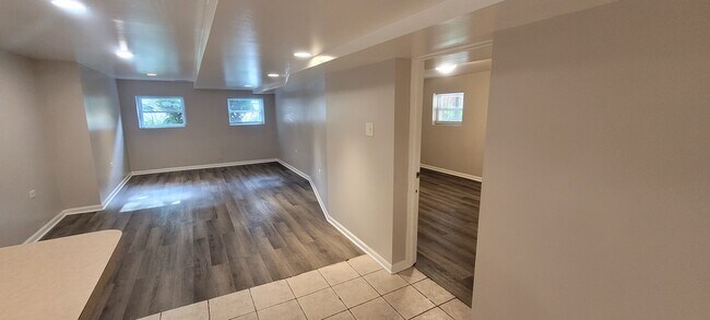 Building Photo - 4039 N Long Ave