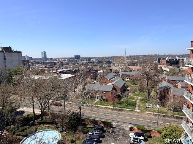 Building Photo - 91 Strawberry Hill Ave