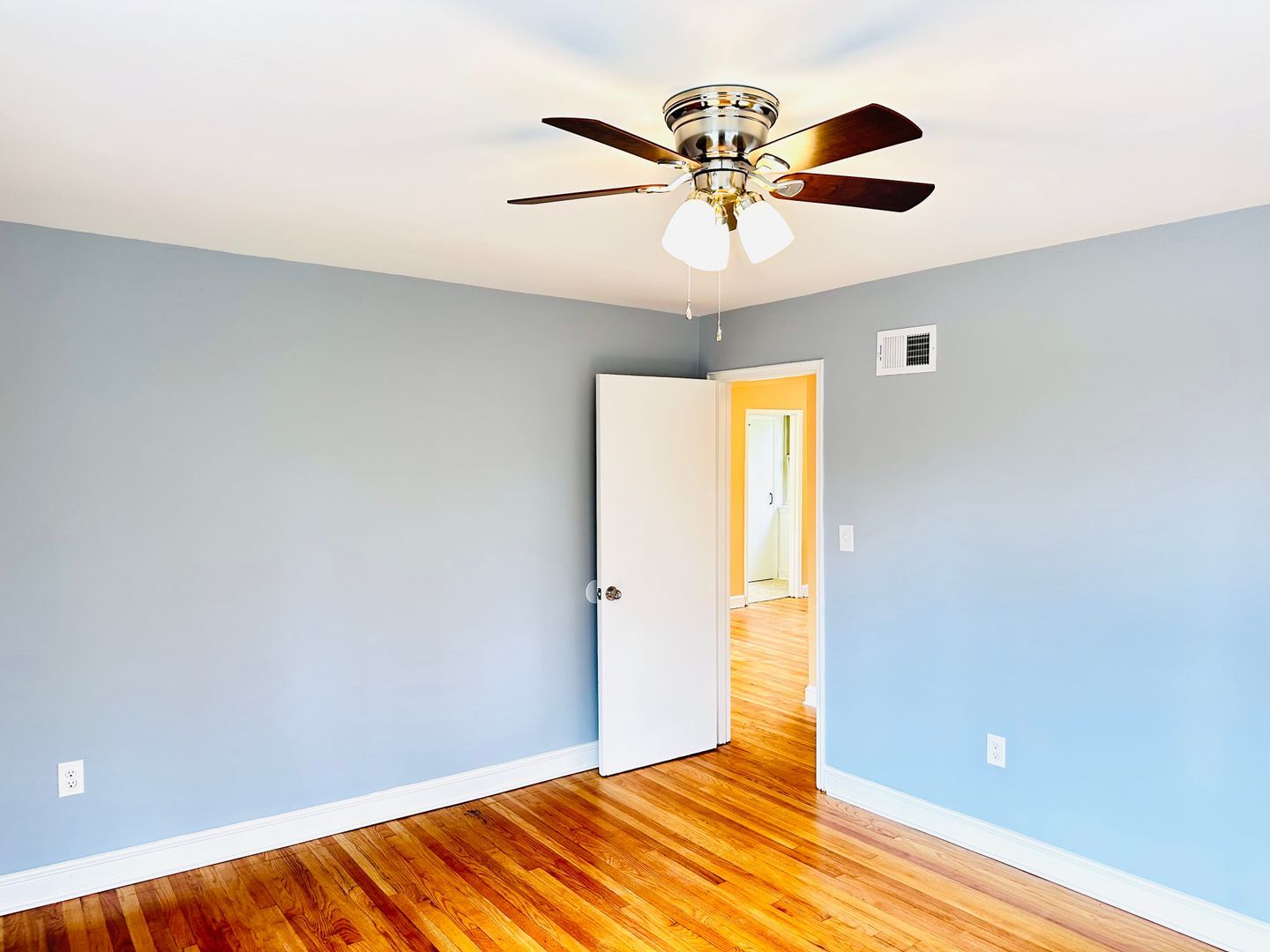 Building Photo - 8804 Bradford Rd