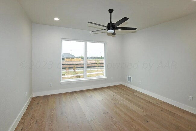 Building Photo - 9405 Rockridge Pkwy